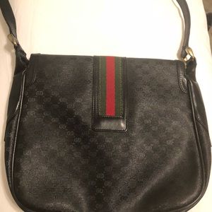 Gucci Bags - Vintage Gucci Cross Body Gucci Bags - Vintage Gucci Cross Body